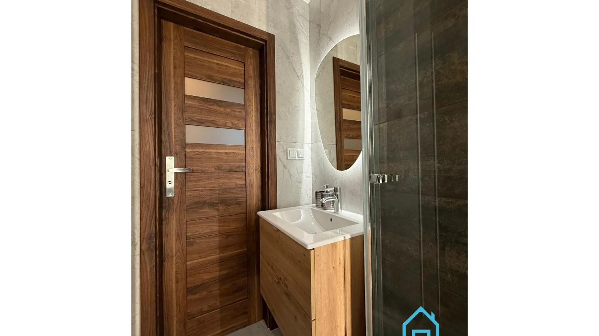Shrek Room Gdansk Homestay